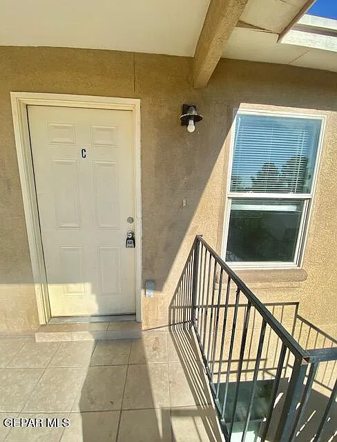 2 bed, 1.0 bath, 651 sqft, $950 — Photo 4