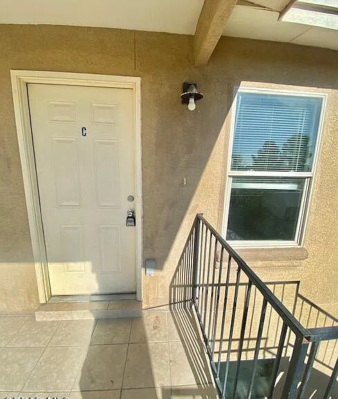 545 East Rd #B — Photo 4