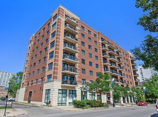 4848 N Sheridan Rd APT 204, Chicago, IL 60640