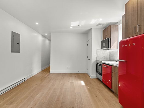 5th image of 236 W 15th St APT 55
