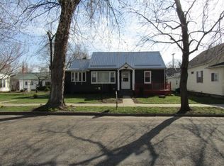 219 N 1st St, Guttenberg, IA 52052