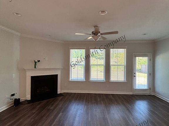4th image of 410 Plumblee Ln