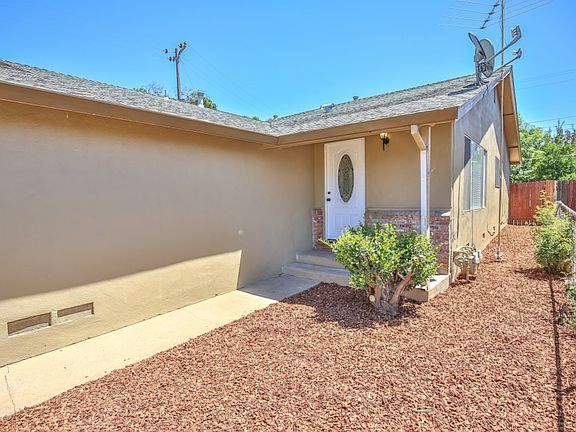 4th image of 3701 Moonbeam Dr #3703