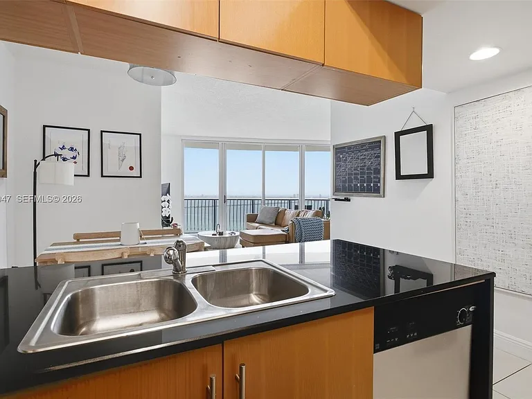 1750 N Bayshore Dr #4801 — Photo 15