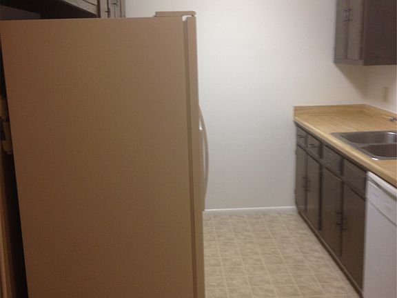 3rd image of 5235 S Glendon St APT U4