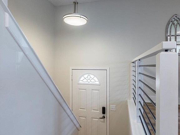 4th image of 21215 Appaloosa Dr