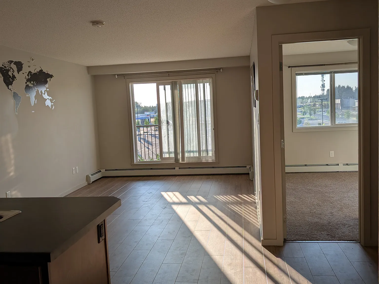 2 bed, 890 sqft, $1,695 — Photo 3