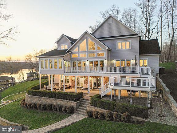 3rd image of 27144 Daniels Point Dr