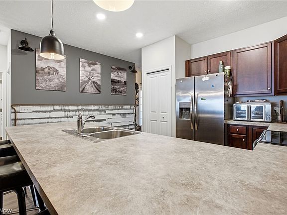2nd image of 235 Silver Spring Cir