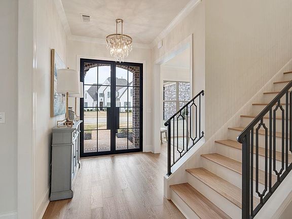 7th image of this home