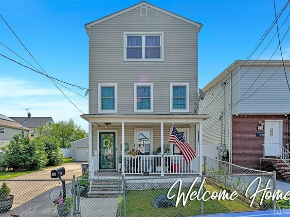 32 Christopher St, Carteret, NJ 07008