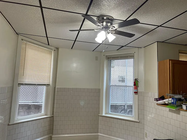 1004 N Madison St #3 — Photo 6