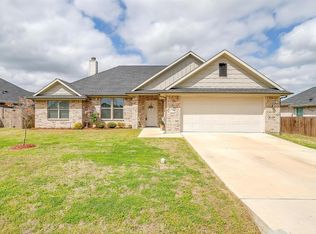 140 Vegas Trl, Palmer, TX 75152