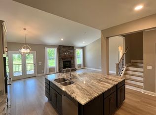 305 Van Conder Pl, Hendersonville, TN 37075