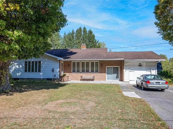 383 Scribner Rd, Corfu, NY 14036