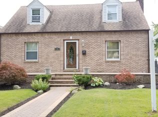 24522 147th Ave, Jamaica, NY 11422