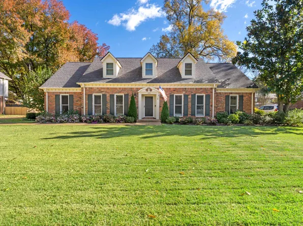 2100 Dalkeith Dr, Germantown, TN 38139