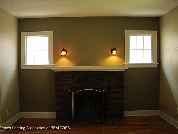 4th image of 222 N Hayford Ave