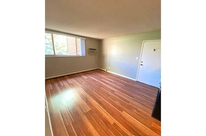 Building Photo - 850 W Moorhead Cir #2B