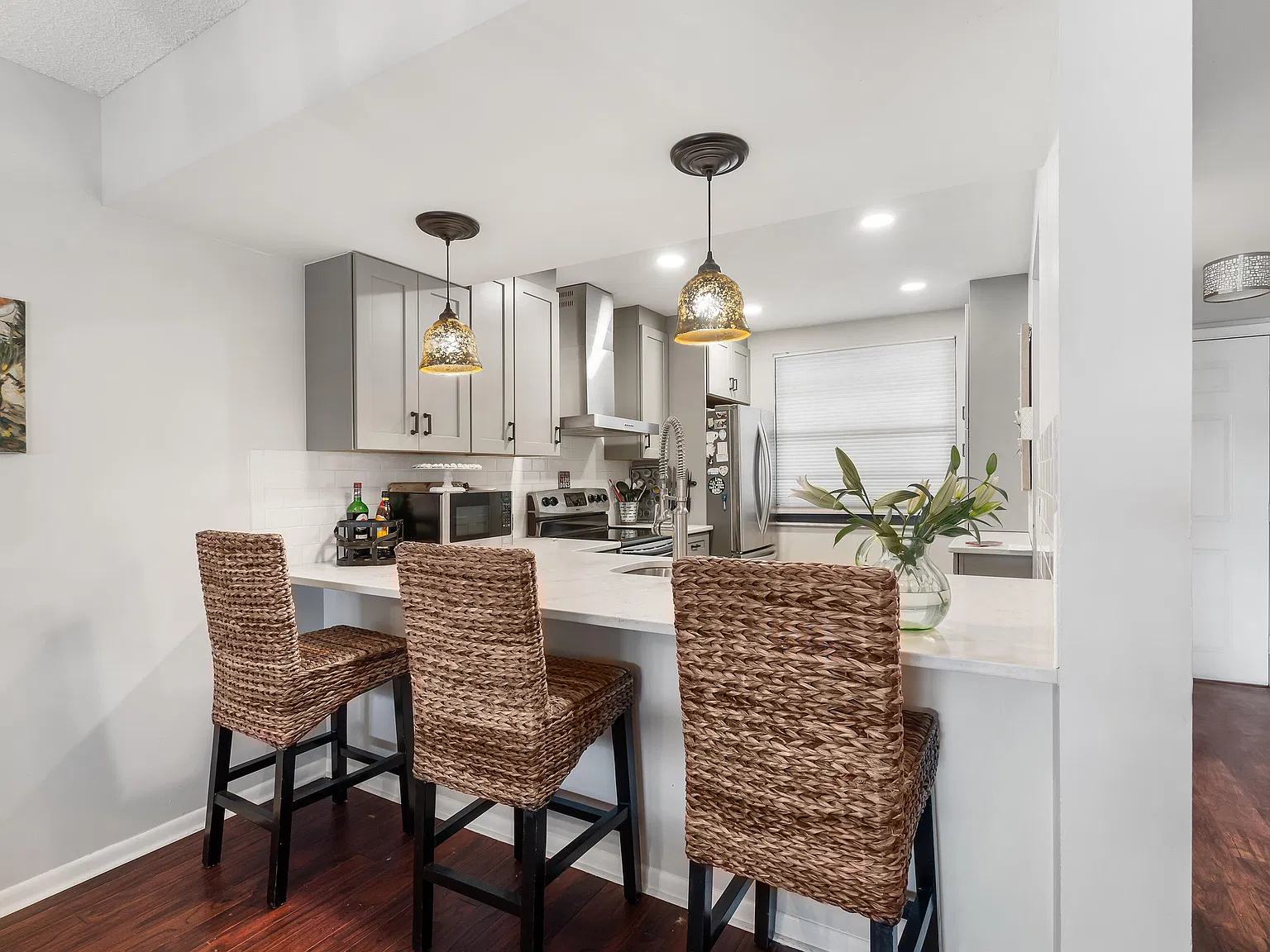 2 bed, 2.0 bath, 1385 sqft, $2,500 — Photo 3