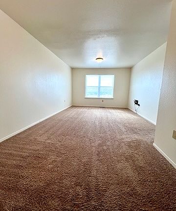 4th image of 353 Mickelson Ct