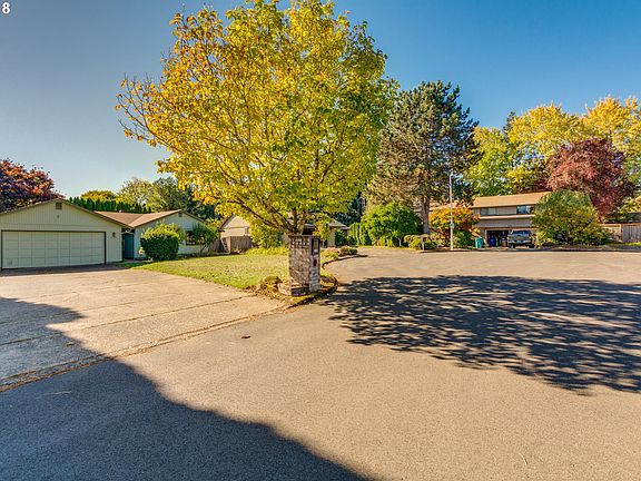 2nd image of 4109 NE 45th Cir