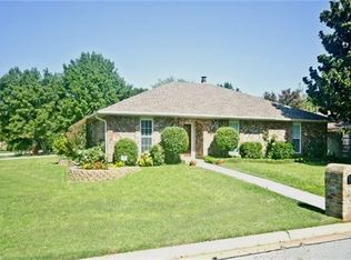 501 Hinsdale Dr, Arlington, TX 76006