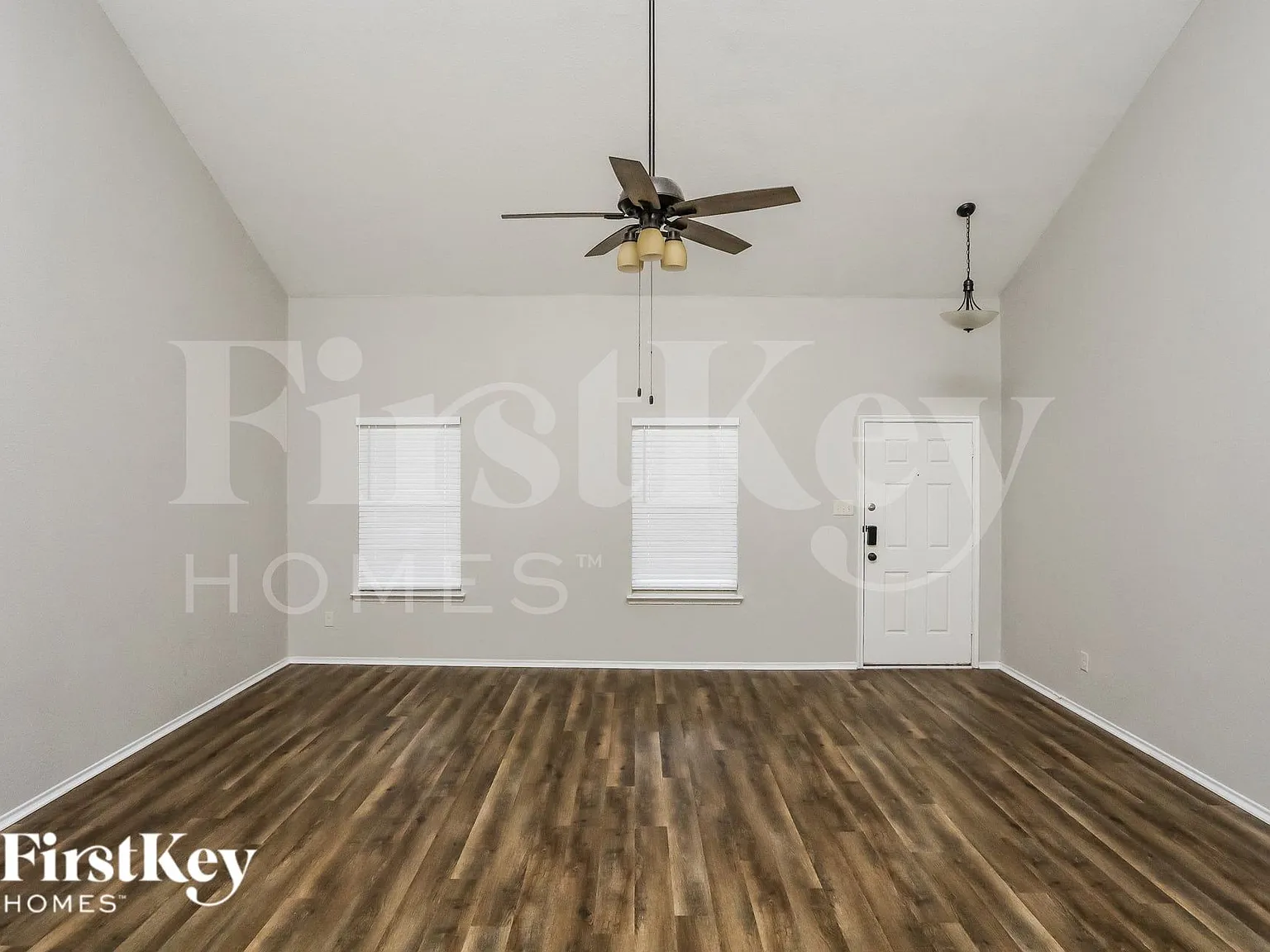4 bed, 2.5 bath, 2136 sqft, $2,625 — Photo 2