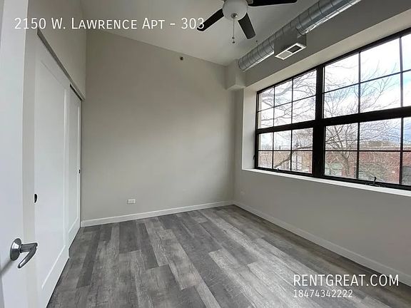 3rd image of 2150 W Lawrence Ave APT 303
