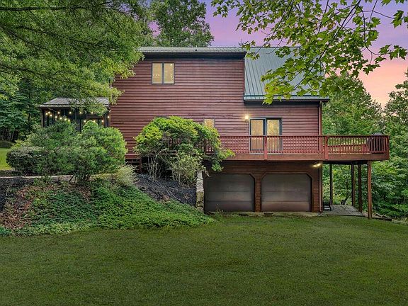 4th image of 526 Shamrock Farm Ln