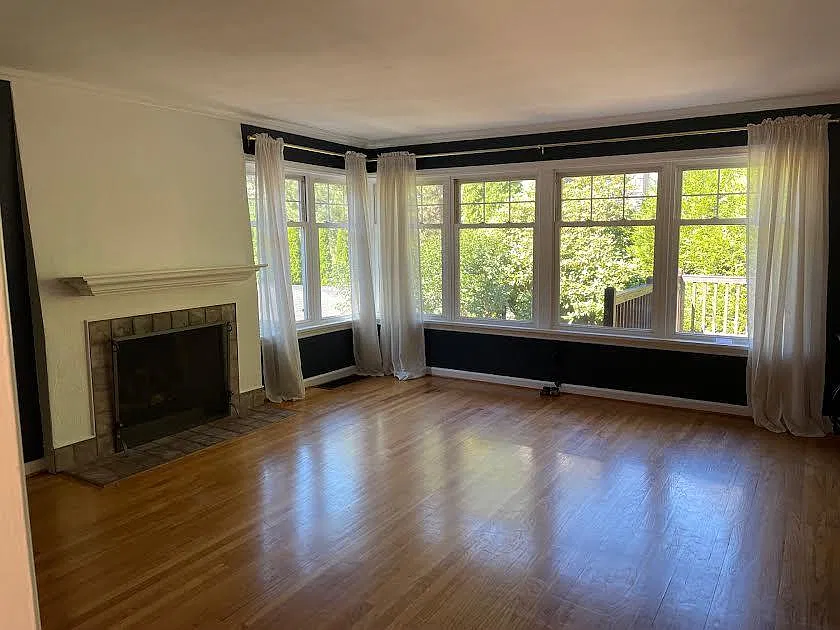 2 bed, 920 sqft, $3,000 — Photo 3