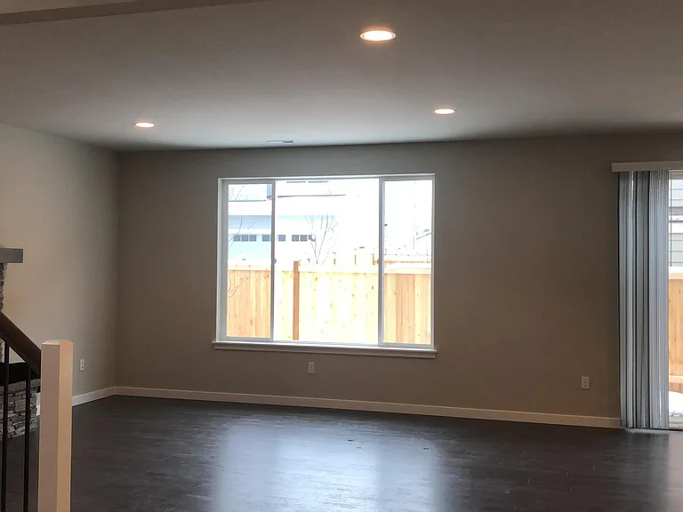 6 101st Ave NE — Photo 4