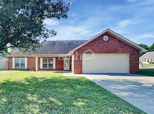 1611 Chicory Ct, Maryville, TN 37801