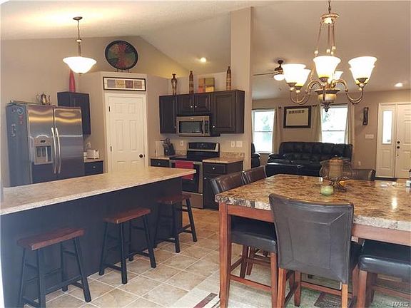 4th image of 5675 Jeanmarie Dr