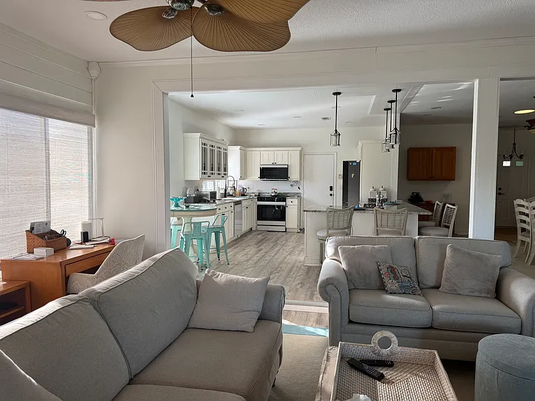 320 Garden Grove Pkwy — Photo 17
