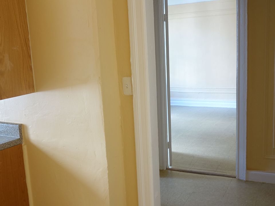 2nd image of 15 Marcy Pl APT 4D
