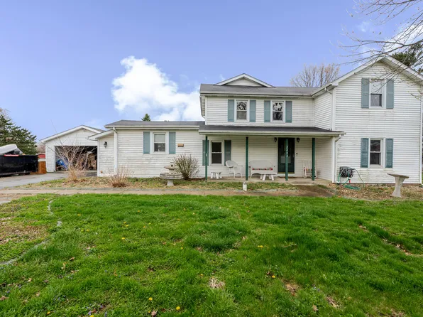 2402 Linda Rd, Valparaiso, IN 46383