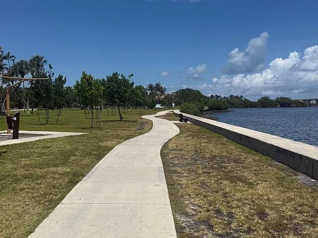 327 Ocean Breeze Dr #1 — Photo 19