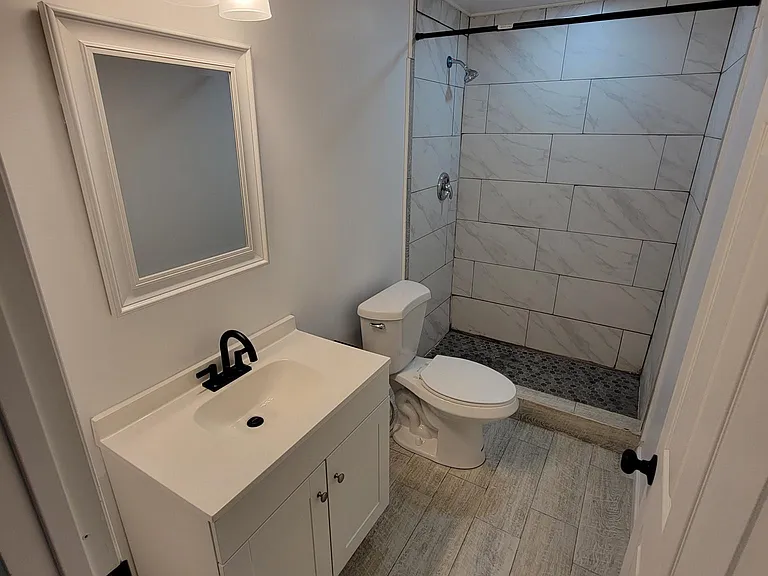 111 Francis Dr NE — Photo 2