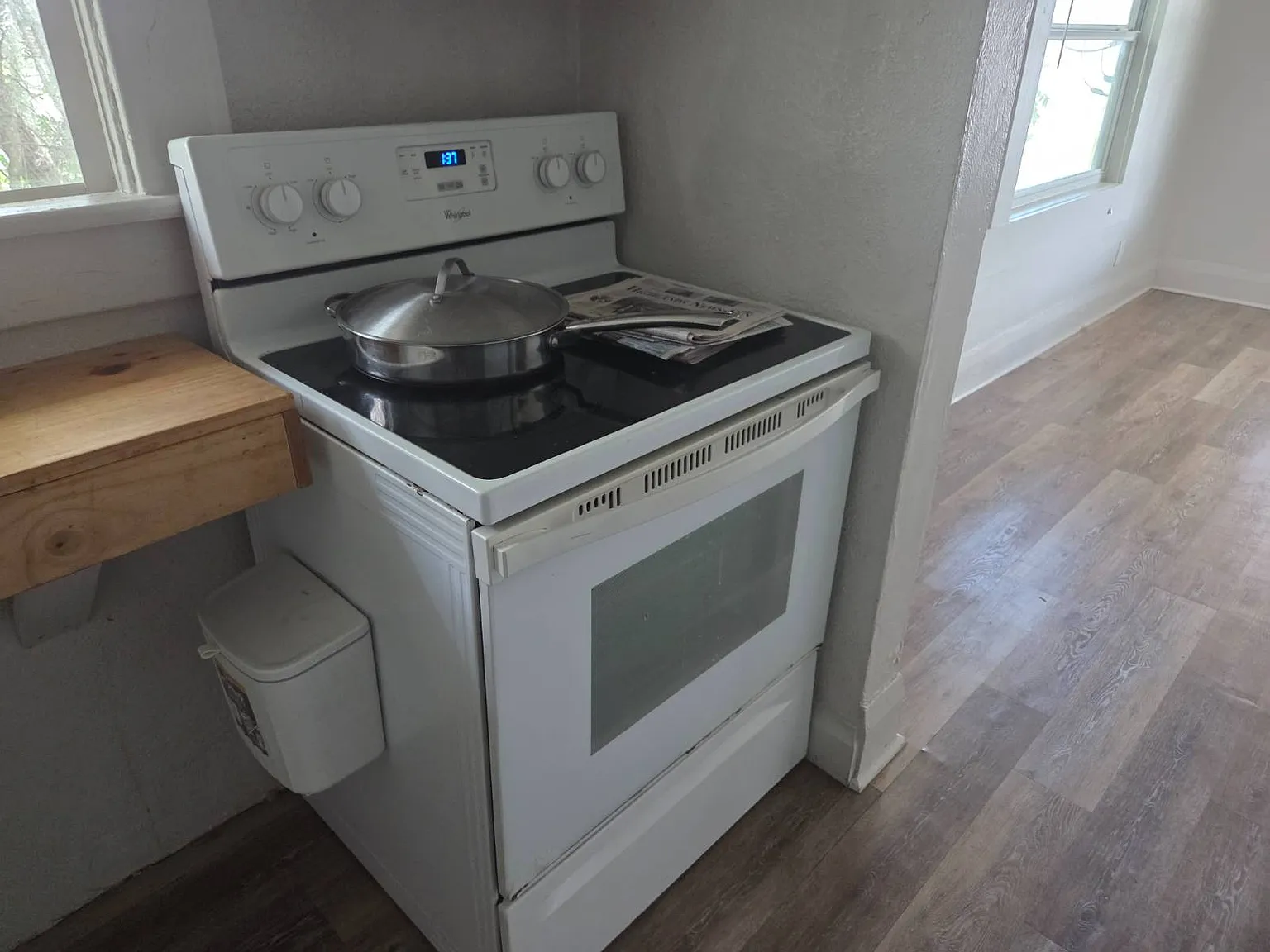 2 bed, 1.0 bath, 550 sqft, $900 — Photo 4