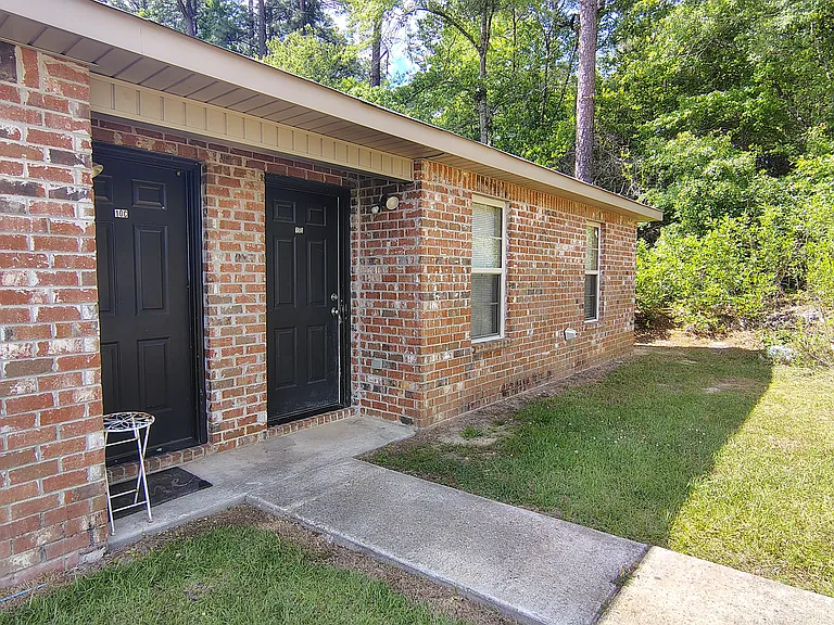 10 N Windridge Ln #D — Photo 2