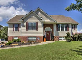 205 Vista View Ct, Dandridge, TN 37725