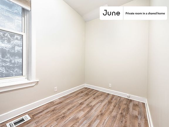 2nd image of 950 N Wolcott Ave #1F-B