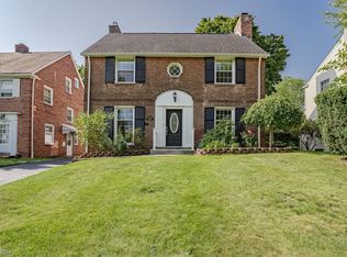 17020 Lomond Blvd, Shaker Heights, OH