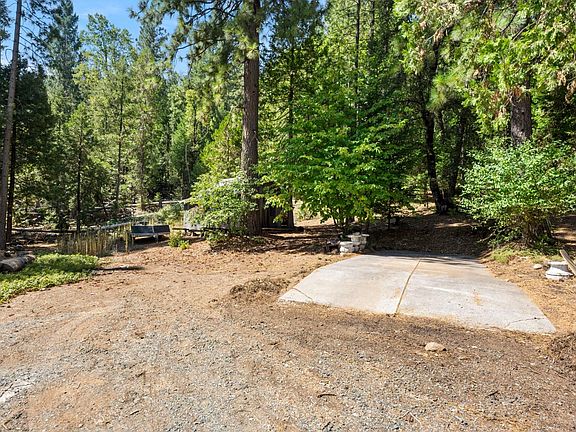 3rd image of 330 Garrett Road