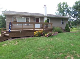 27 Watkins Ln, Lock Haven, PA 17745