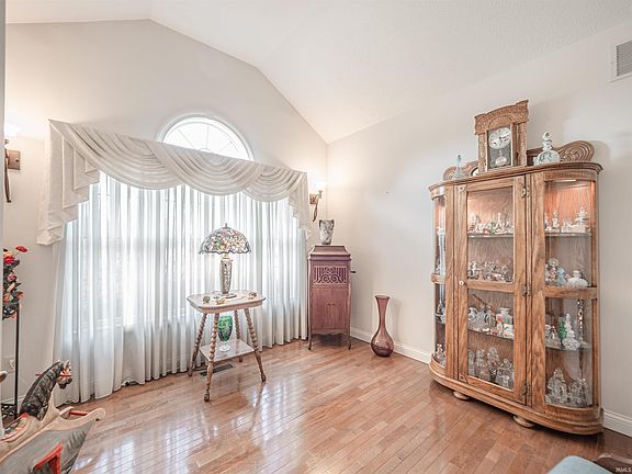 4th image of 6438 W Stalheim Ave