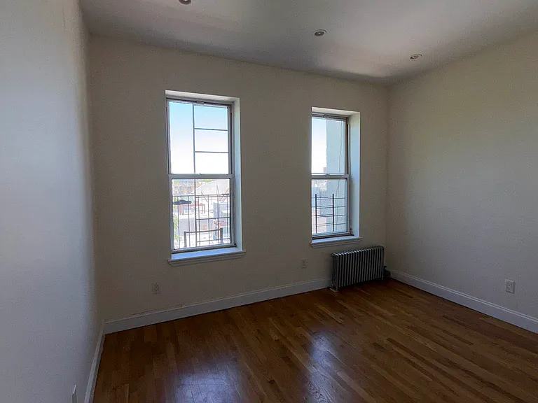 200 Linden Blvd #3C — Photo 5