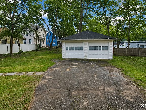 3rd image of 14 Wheeler Street