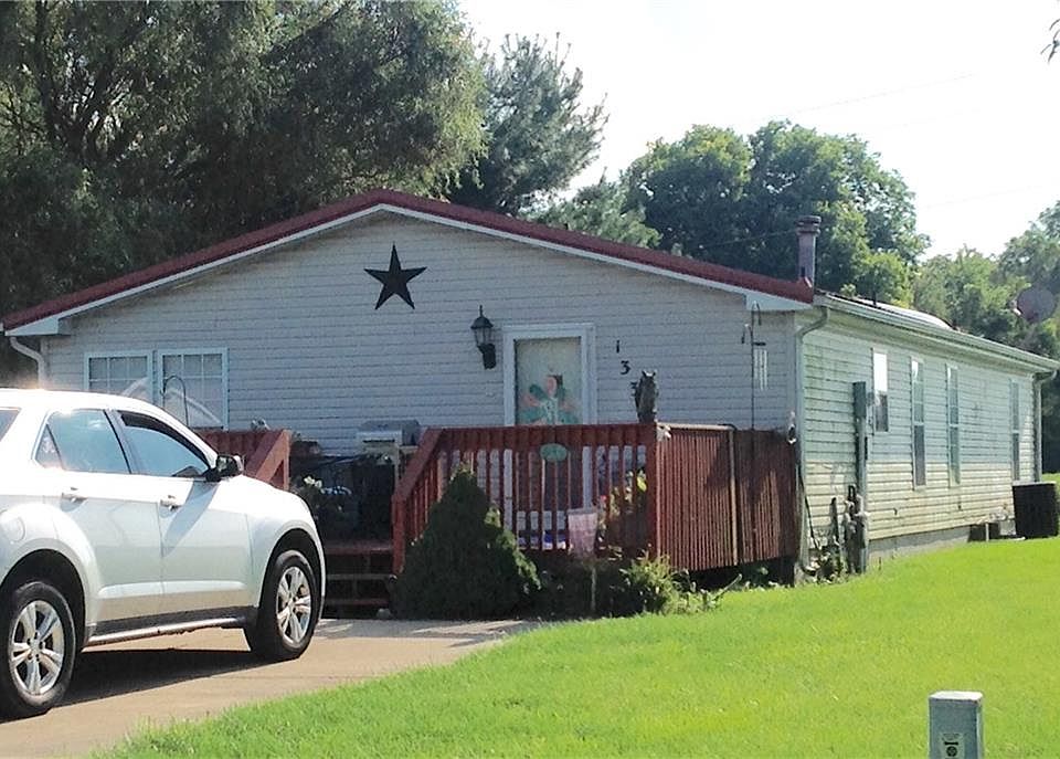 2nd image of 133 Sunset Ct
